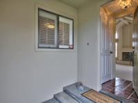 122 Nissen Rd, Salinas, CA 93901-2283