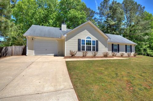 308 Christian Ln, Carrollton, GA 30116-7076