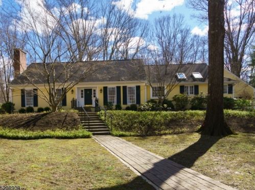 185 Rolling Hill Rd, Montgomery, NJ 08558-2322