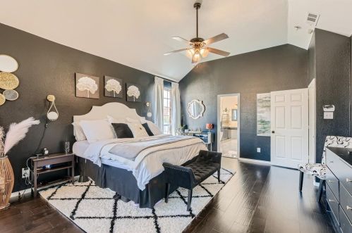 8301 Ash Riv Ct, Fort Worth TX  76137-5715 exterior