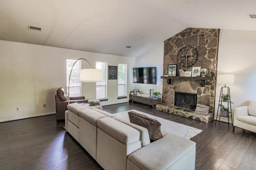 3769 Rhoanoke Ct, Duluth, GA 30096-4345