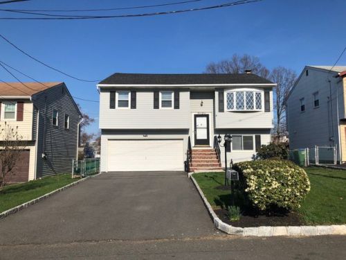 48 Dorothy Ave, Edison, NJ 08837-3421