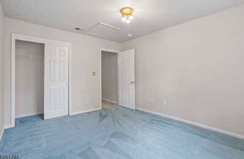 27 Grant Way, Princeton NJ  08540-1667 exterior