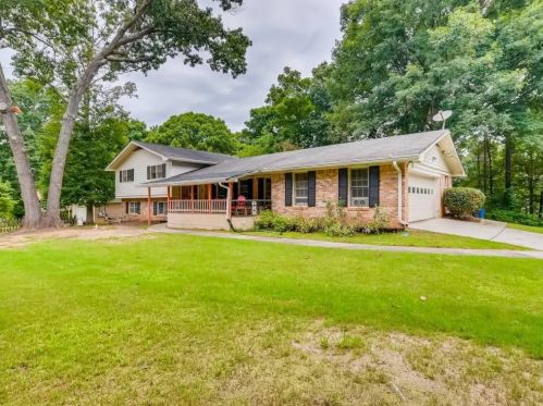 2048 Mcdaniels Bridge Rd, Lilburn, GA 30047-2540