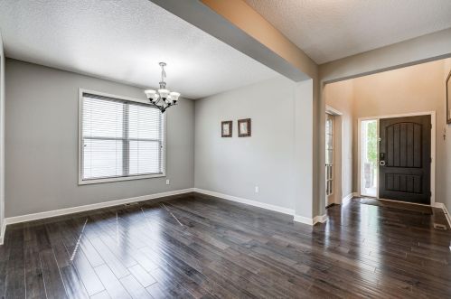 19020 44th Ave, Minneapolis, MN 55446