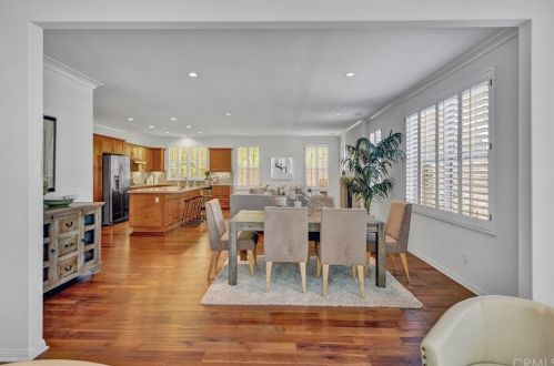 328 Bronze, Irvine CA  92618-1510 exterior