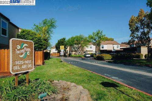 1447 Bel Air Dr, Concord CA  94521-7627 exterior