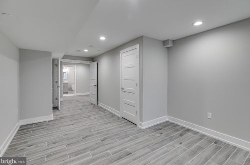 1719 27 St, Philadelphia PA 19121-2824 exterior