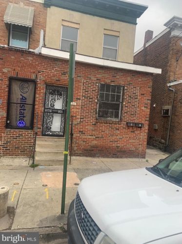 2211 63rd St, Philadelphia, PA 19142-2303