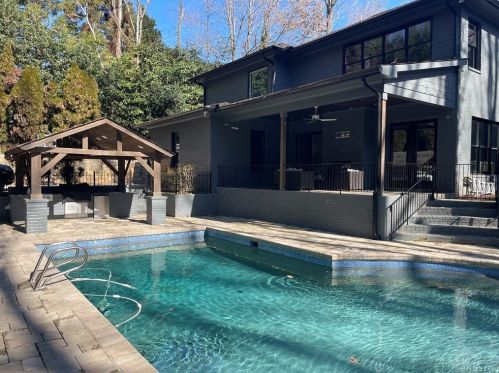 5410 High Point Rd, Atlanta GA  30342-1447 exterior