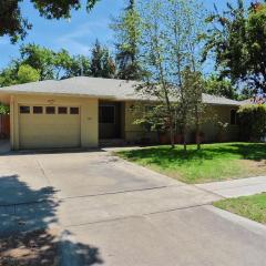 1311 Robinson Ave, Fresno, CA 93705-2448