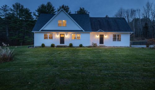 61 King Rd, Lisbon, ME 04250-6014