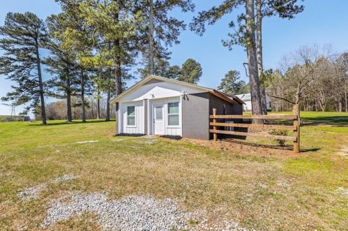 2445 Lyle Field Rd, Jefferson GA  30549-1943 exterior