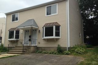 9 Sheridan St, Norwalk, CT 06854-3715