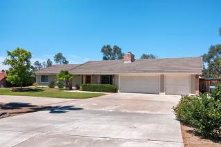 1422 11th Ave, Escondido, CA 92029-2268