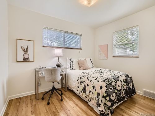 4745 Logan St, Englewood CO 80113-6841 exterior