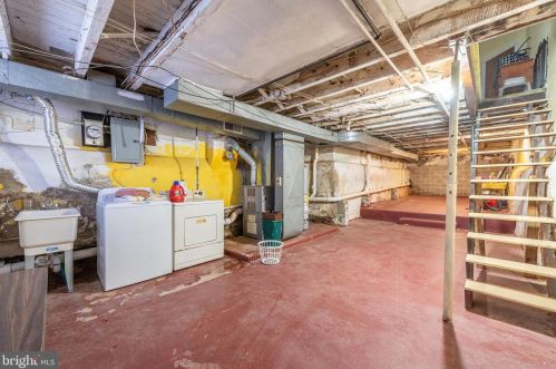 1424 Jackson St, Philadelphia PA  19145-3617 exterior