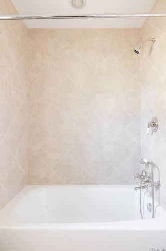 3360 Columbine Cir, Englewood CO 80113-7605 exterior