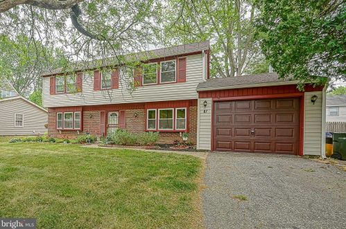 67 Gainscott Ln, Willingboro, NJ 08046-3029