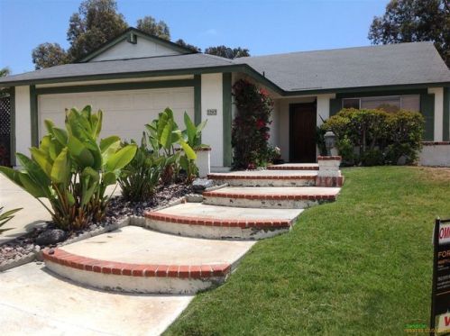 3202 Bernie Dr, Oceanside, CA 92056-3816