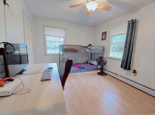 31 Beatrice Ave, Killingly CT  06239-4204 exterior