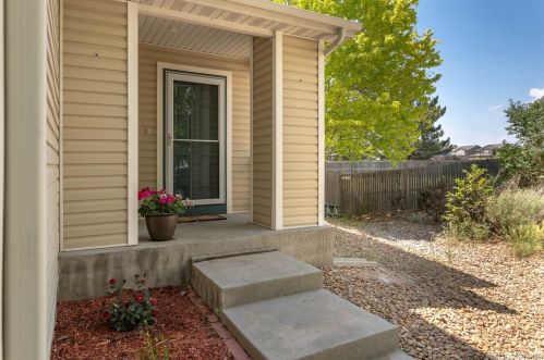 8070 Kittredge Ct, Englewood, CO 80112-4629