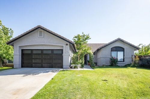 6268 Granite Ct, Lancaster, CA 93536-4534