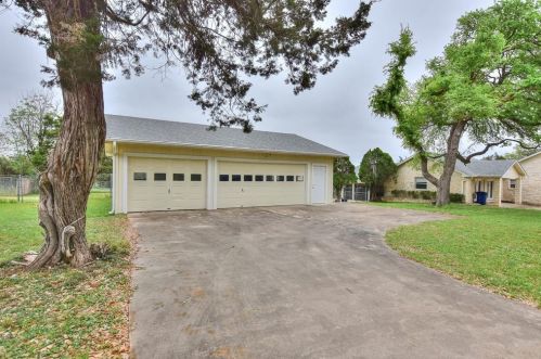 116 Valley View Rd, Georgetown, TX 78633-9591
