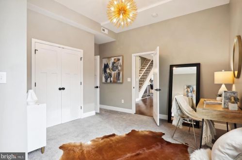 900 Prospect St, Silver Spring MD  20912-6875 exterior