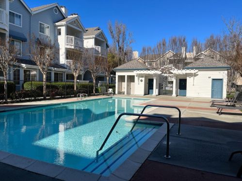 606 Arcadia Ter, Sunnyvale CA  94085-2332 exterior