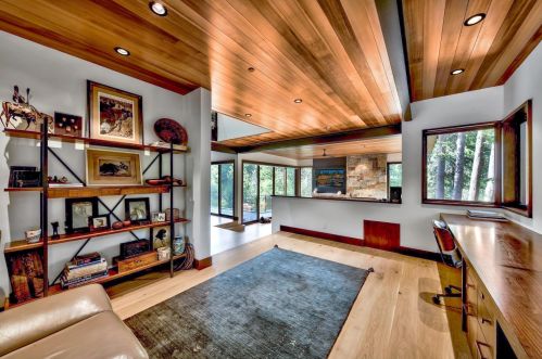 16150 Pine St, Truckee CA  96161-3754 exterior