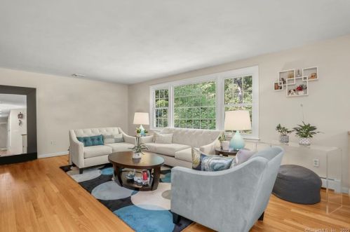 34 Grey Hollow Rd, Norwalk, CT 06850-1305