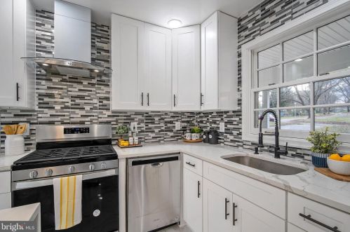 14117 Blazer Ln, Silver Spring MD  20906-2323 exterior