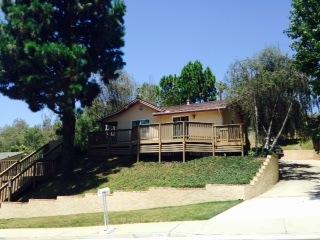 1726 Calavo Ct, Carlsbad, CA 92008-4252