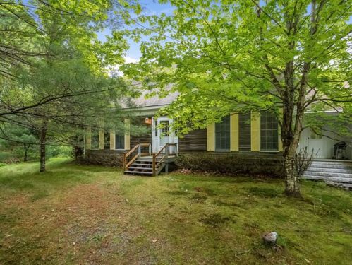 30 Alfano Dr, Enfield, NH 03748-3829