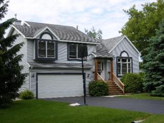 1909 Grandview Dr, Volo IL  60051-6117 exterior