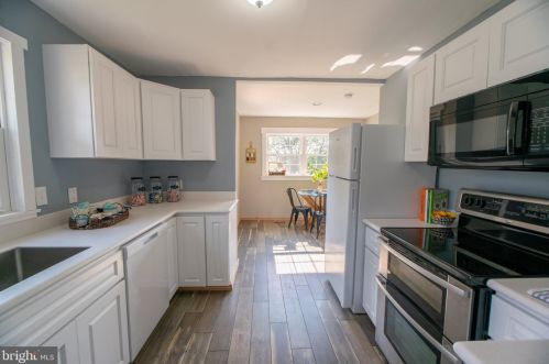 793 Jefferson Ave, Charles Town WV  25414-1219 exterior