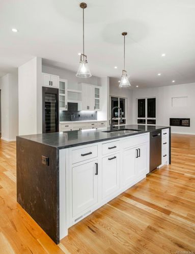 2019 Osceola St, Denver CO  80212-1146 exterior
