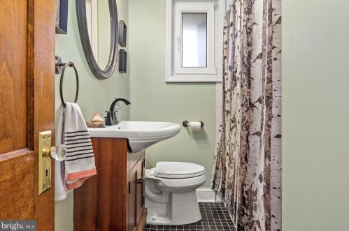 153 Park Pl, Camden NJ 08106-1221 exterior