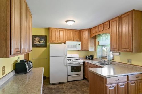 205 3rd St, Buffalo, MN 55313-1135