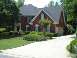 10585 Oxford Mill Cir, Alpharetta, GA 30022-6371