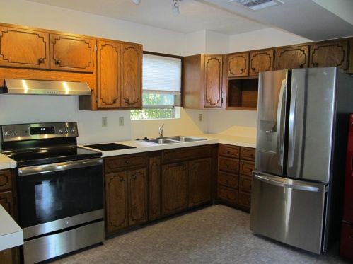 2110 7th St, Taylor Lake Village TX  77586-3472 exterior