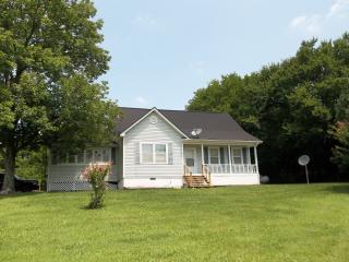 233 Good Hollow Rd, Taft, TN 38488-5224