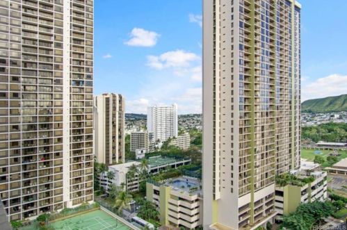 201 Ohua Ave, Honolulu HI 96815-3653 exterior