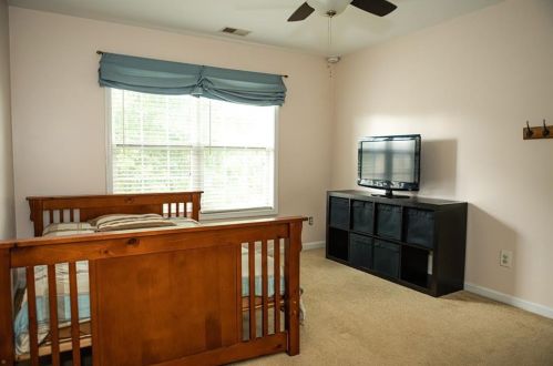 3550 Hamlin Sq, Atlanta GA  30331-7960 exterior