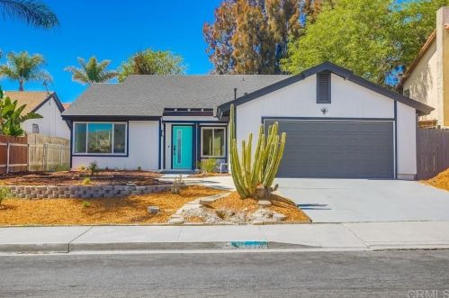 1461 Darwin Dr, Oceanside CA  92056-3042 exterior