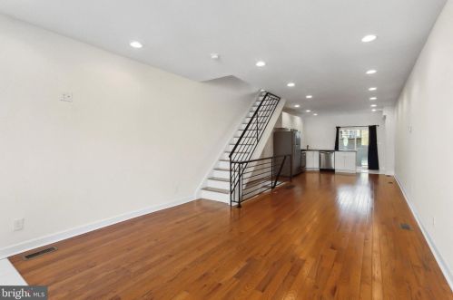 952 Cantrell St, Philadelphia, PA 19148-3118