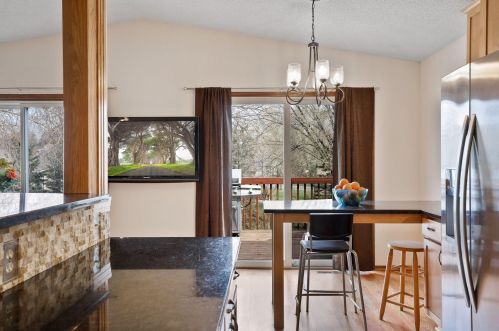 933 Heritage Ct, Saint Paul MN  55127-3661 exterior
