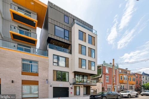 1139 3rd St, Philadelphia PA  19123-0053 exterior