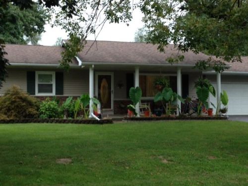 188 Forrest Ln, Sweet Water, IL 62665-7126